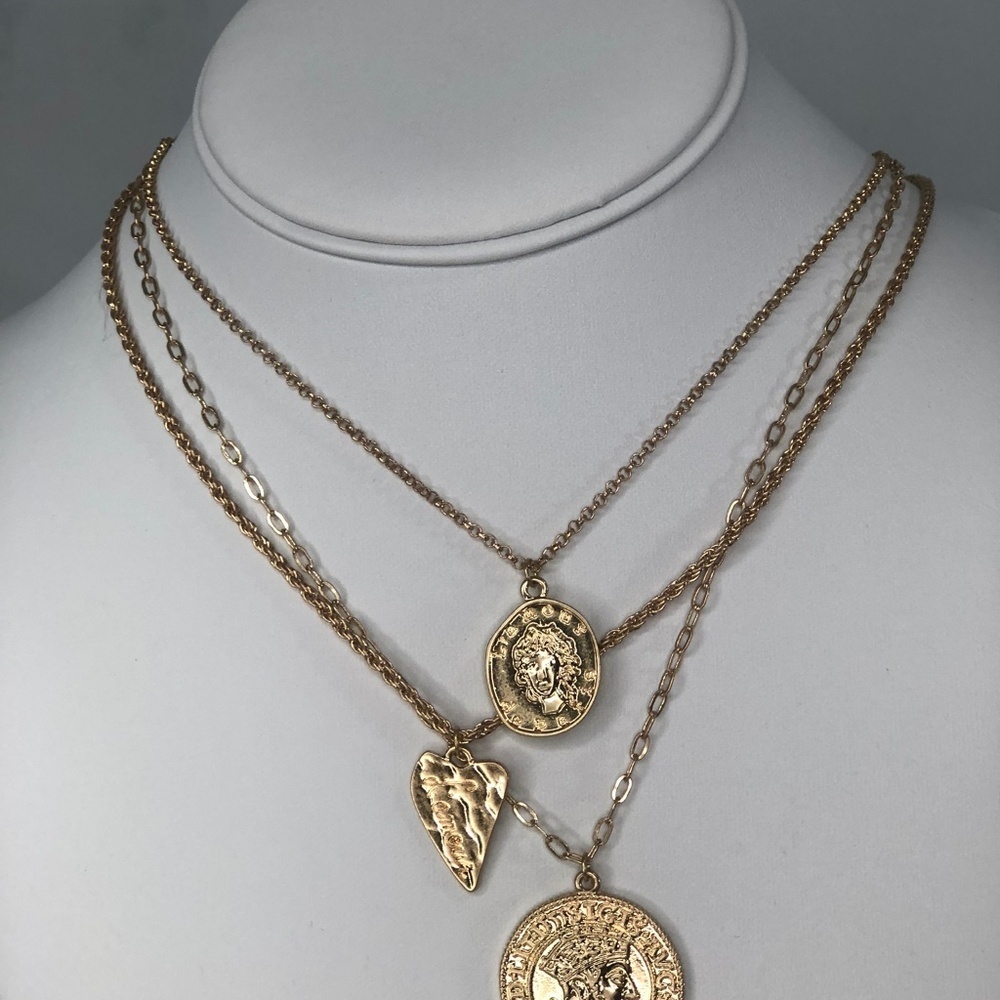 Lexy necklace - Picture 5 of 5